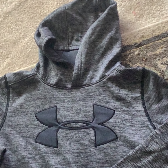 Under Armour sweatshirt hoodie gray & black size YSM/JP/P in excellent s… - Picture 3 of 8